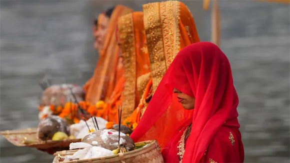 Chhath devotees.jpg