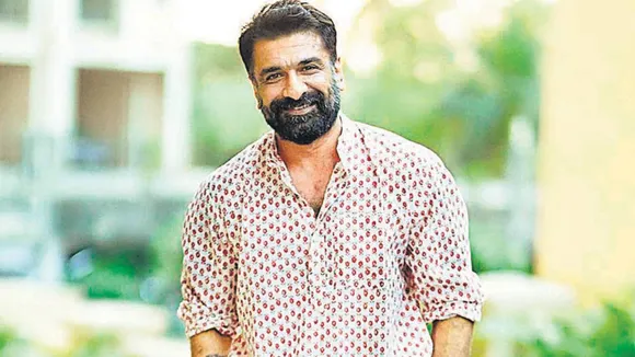 Eijaz Khan
