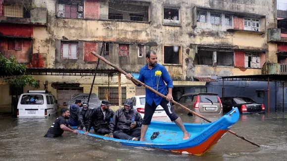 south coastal Andhra Pradesh evacuated.jpg