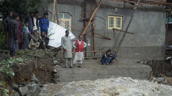 The rescue team includes personnel from the State Disaster Response Force (SDRF), local police and volunteers
