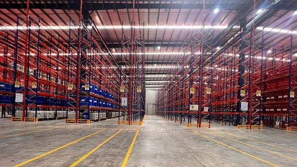 Warehouse storage unit
