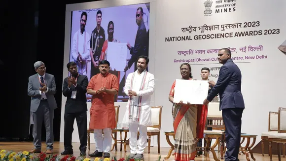 Droupadi Murmu at National Geoscience Awards