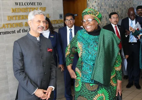 S Jaishankar meets Namibia's DPM.jpg