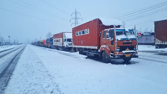 Jammu Srinagar highway snowfall weather cold
