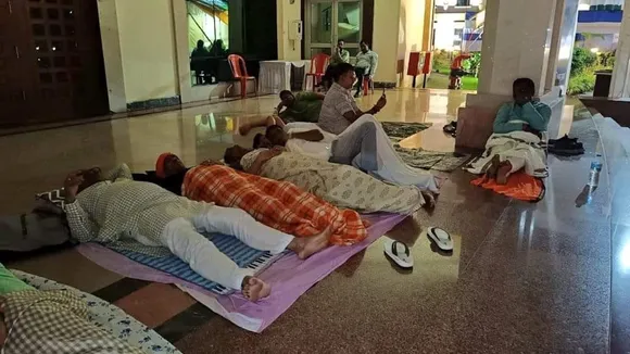 Jharkhand BJP MLAs protesting overnight in Assembly lobby