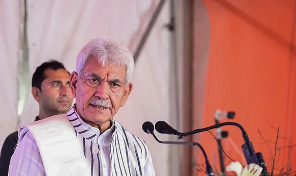 J&K Lt. Governor Manoj Sinha addresses the valedictory function of CBC, Ministry of I&B's Multimedia Exhibition, in Srinagar