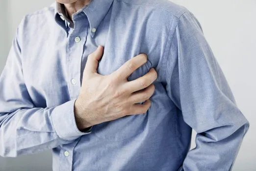 heart attack chest pain Health