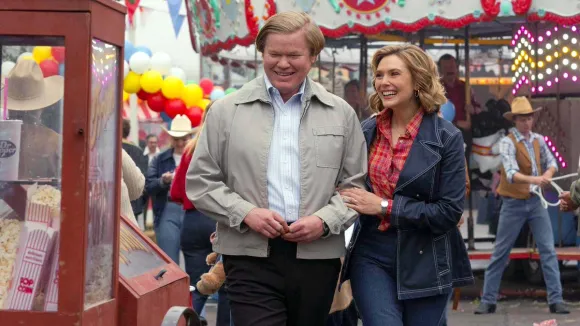Love Death Elizabeth Olsen Jesse Plemons.webp