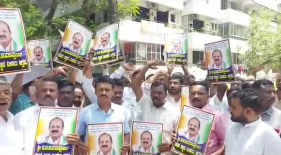 Karnataka cabinet protest