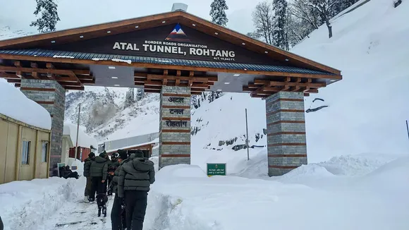 Snowfall at Atal Tunnel Rohtang Himachal