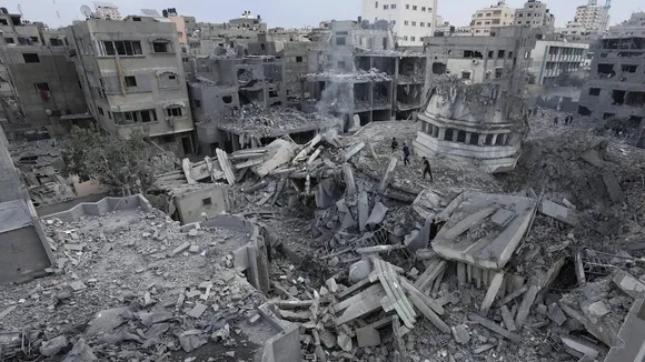 Israeli warplanes cause devastation in upscale Rimal, the beating heart of Gaza City