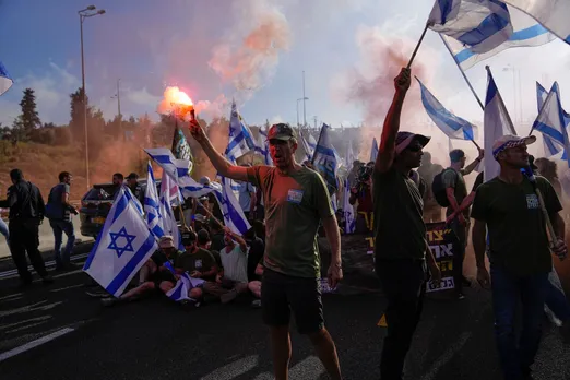 Israeli protesters.jpg