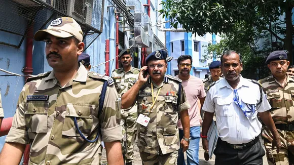 CISF DIG K Pratap Singh (C) with jawans inspects R G Kar Medical College and Hospital for their deployment for security pupose in view of protests over recent rape and murder of a woman trainee doctor, in Kolkata, Wednesday, Aug. 21, 2024.