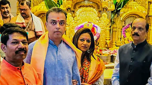 Milind Deora with wife Pooja offers prayers at the Siddhivinayak Temple, in Mumbai