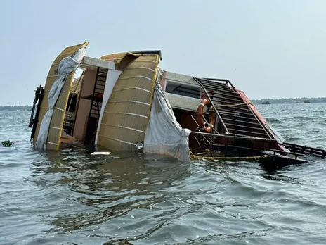 Flood House damage Mumbai.jpg