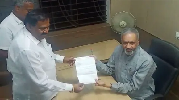 Akhanda Srinivas Murthy resigns