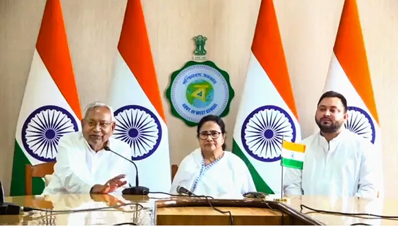 Nitish Kumar, Tejashwi Yadav meet Mamata Banerjee