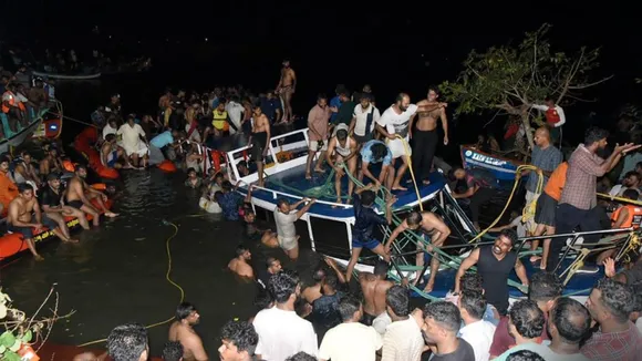 Kerala Houseboat Capsizes