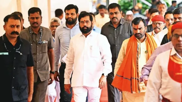 Eknath shinde maratha reservation.jpg