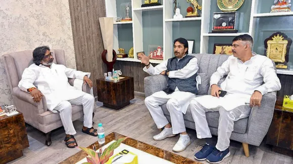 Former Jharkhand Chief Minister Hemant Soren meets with Jharkhand Congress in-charge Ghulam Ahmed Mir and Jharkhand Congress chief Rajesh Thakur ahead of Jharkhand INDIA-Alliance meeting, in Ranchi, Wednesday, July 3, 2024.