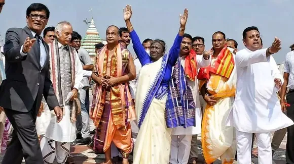 Droupadi murmu Jagannath Temple.jpg