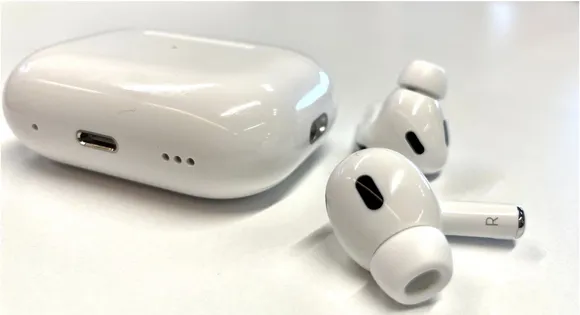 Apple AirPods.jpg