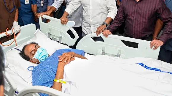 BRS Working President KT Rama Rao and Rajya Sabha MP Santosh Kumar and others visit former CM K Chandrasekhar Rao