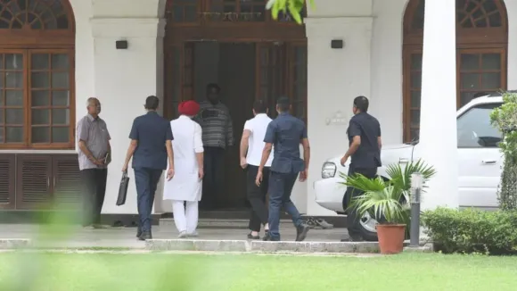 Rahul Gandhi meets Mallikarjun Kharge