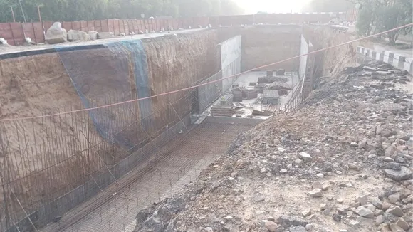 flyover near Samalkha Delhi