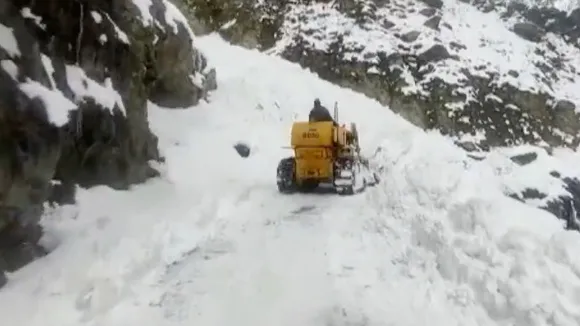 avalanche in Lahaul and Spiti