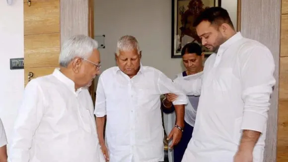 nitishkumar lalu prasad tejashwi yadav.jpg