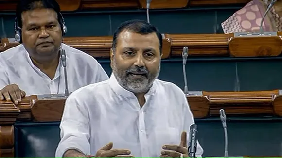 NewsClick Nishikant Dubey