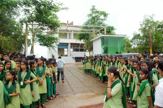 Balepuni School bar