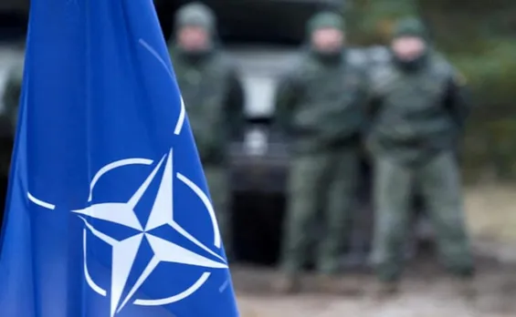 nato flag ukraine russia war.jpg