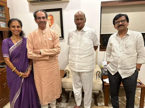 Uddhav Thackeray meets Sharad Pawar