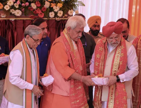 Union Minister for Housing & Urban Affairs Hardeep Singh Puri with J&K Lt. Governor Manoj Sinha during the foundation stone laying ceremony of Yatri Niwas and Disaster Management Centre at Majeen, in Jammu