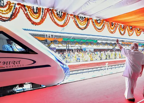 Prime Minister Narendra Modi at the flagging off ceremony of Kerala’s first Vande Bharat Express between Thiruvananthapuram and Kasargod, at Thiruvananthapuram Central Station