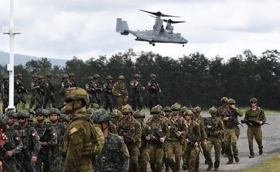 Philippine and Australian troops.jpg