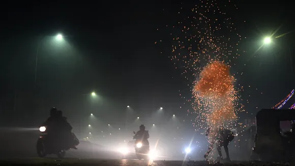 DIWALI CELEBRATION FIRE CRACKERS BURSTING AIR POLLUTION GARBAGE.jpg