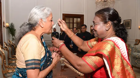 Nirmala Sitharaman Droupadi Murmu Budget