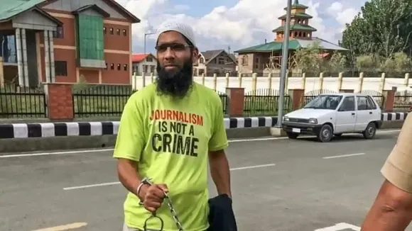 Kashmiri journalist Asif Sultan