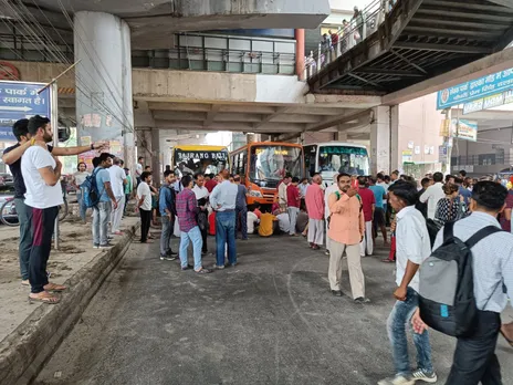 Traffic delhi.jpg