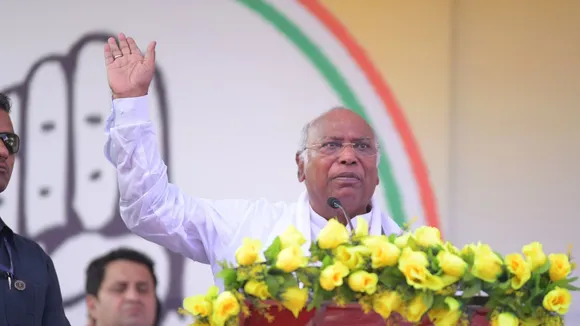 Congress President Mallikarjun Kharge addressing public rally in Kalaburagi