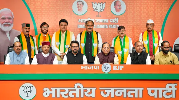  Sudhir Sharma, Ravi Thakur, Rajinder Rana, Inder Dutt Lakhanpal, Chetanya Sharma and Devinder Kumar Bhutto join BJP
