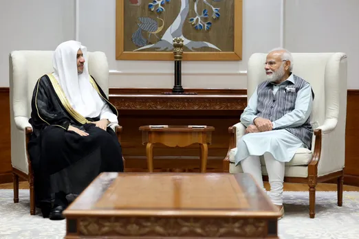 al issa narendra modi.jpg