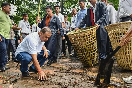 Assam Chief Minister Himanta Biswa Sarma participates in a special cleanliness programme ‘Ek Taarikh, Ek Ghanta, Ek Saath’ (Shramdaan) under 'Swachchta hi Seva' campaign ahead of Gandhi Jayanti, in Guwahati