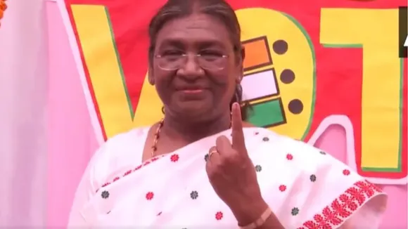 President Droupadi Murmu cast her vote in the New Delhi Lok Sabha constituency
