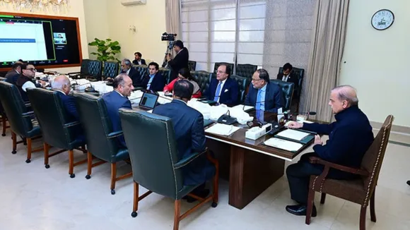 Prime Minister Muhammad Shehbaz Sharif (1R) chairs a meeting regarding Pakistan’s ‘Economic Roadmap for next 5 years’ in Islamabad on March 14, 2024