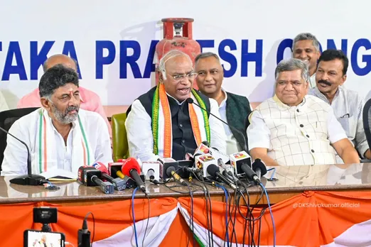 Jagdish Shettar Karnataka Congress D K Shivakumar.jpg