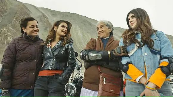Fatima Sana Shaikh Dhak Dhak